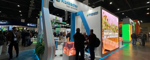 Stand de Rizobacter en Aapresid en 2024
