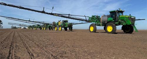 Pulverizadoras aplicando fitosanitarios con Rizospray Zen